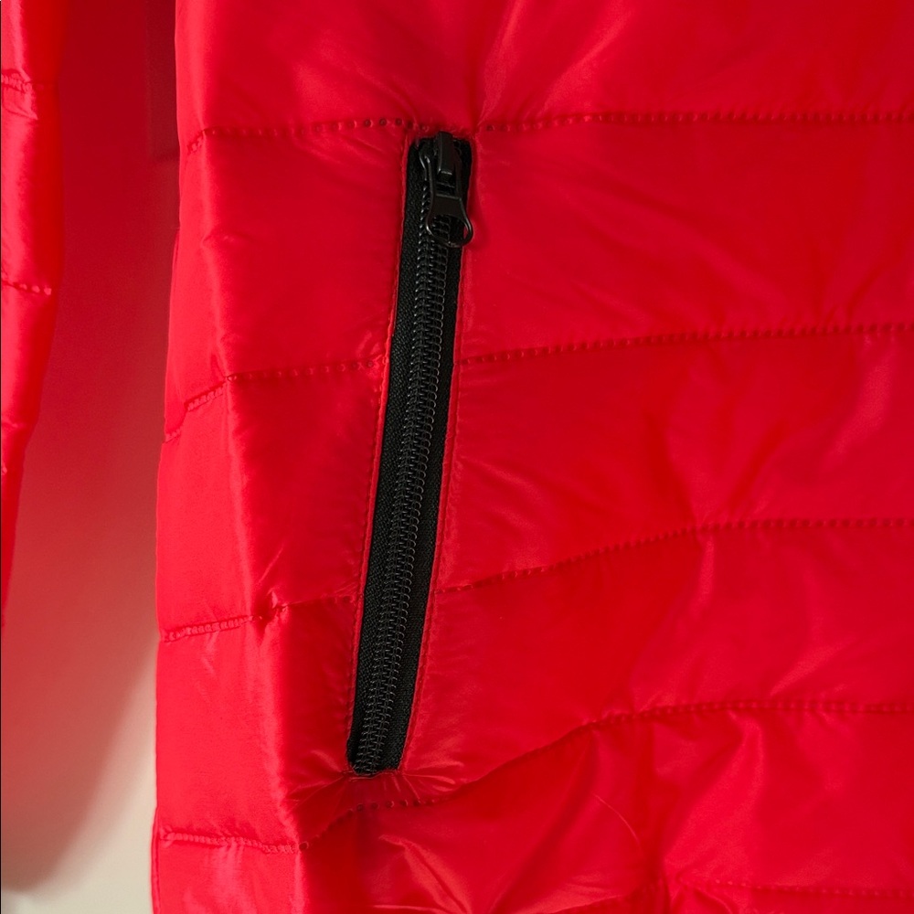 Nike Men's Vibrant Red Puffer Jacket - Picture 3 of 12